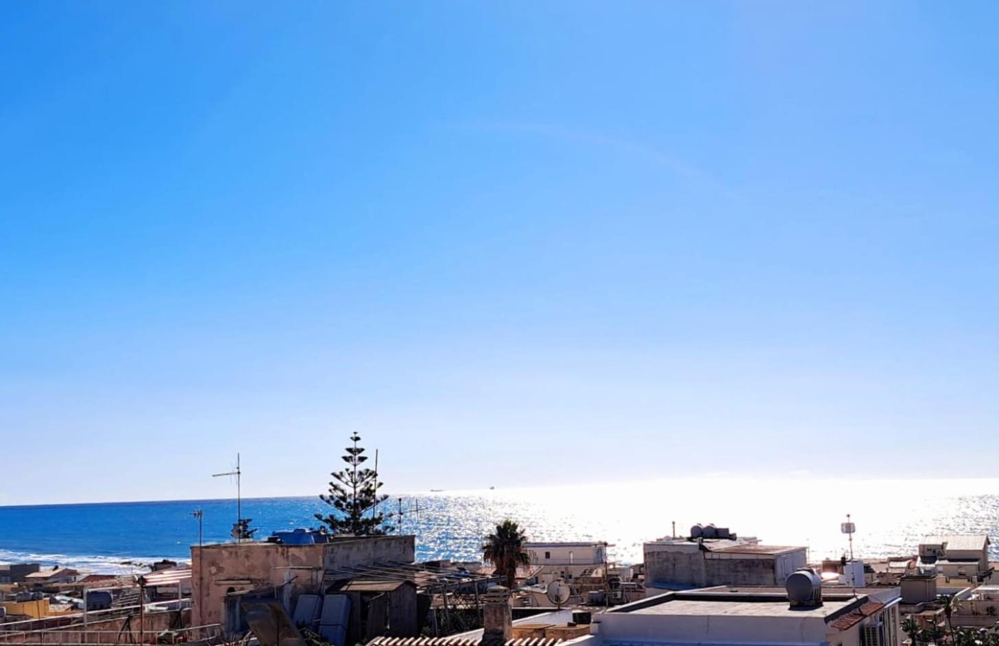 Da Mari -A Due Passi Dal Mare Apartment Доналуката Екстериор снимка