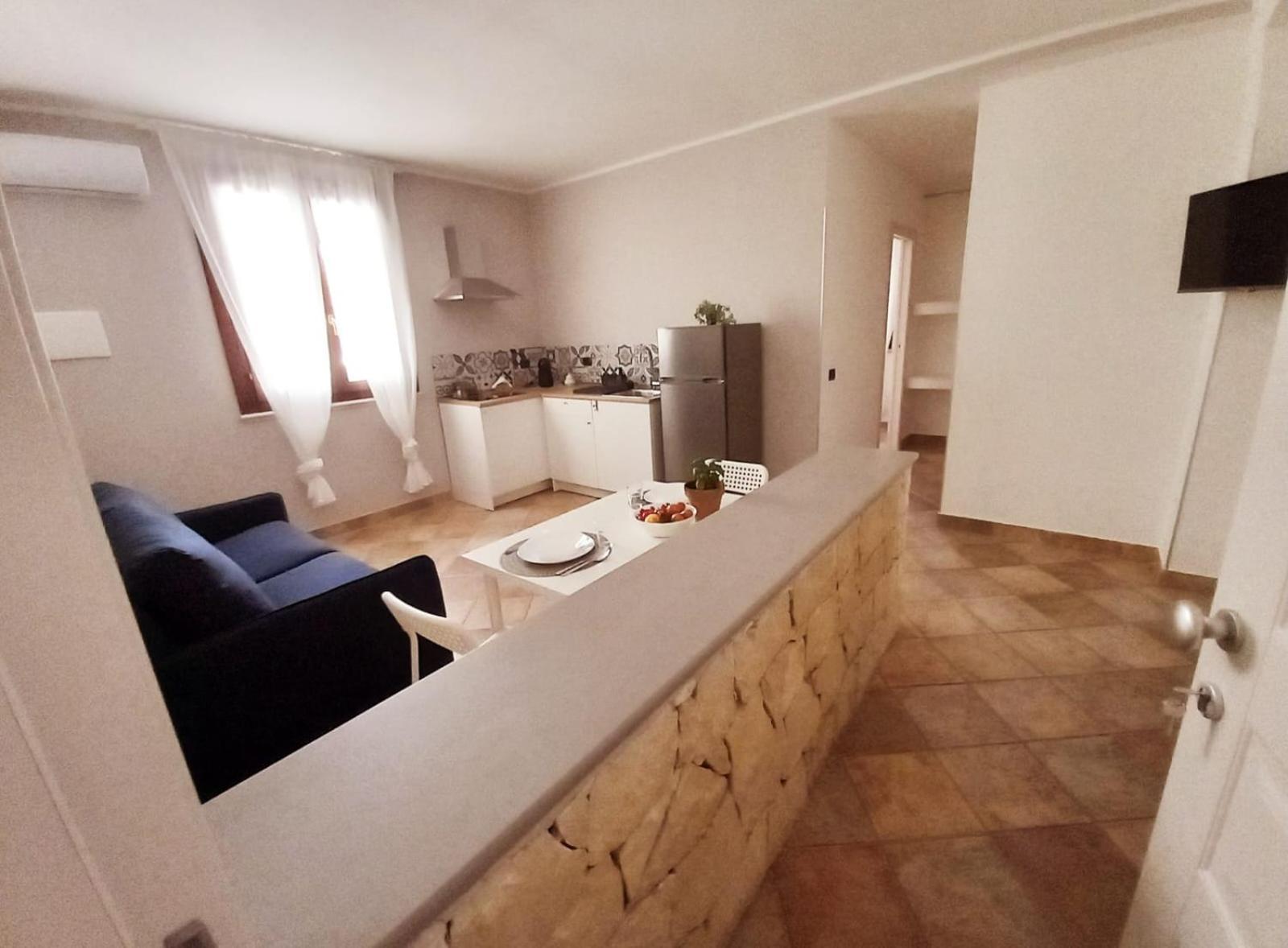 Da Mari -A Due Passi Dal Mare Apartment Доналуката Екстериор снимка