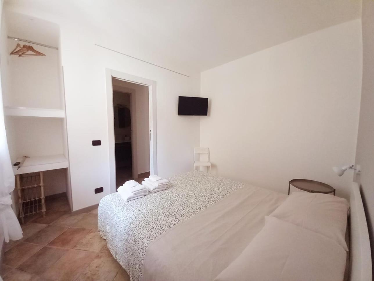 Da Mari -A Due Passi Dal Mare Apartment Доналуката Екстериор снимка