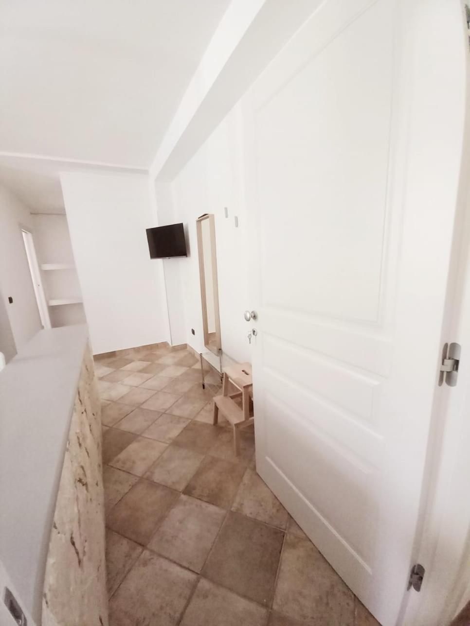 Da Mari -A Due Passi Dal Mare Apartment Доналуката Екстериор снимка