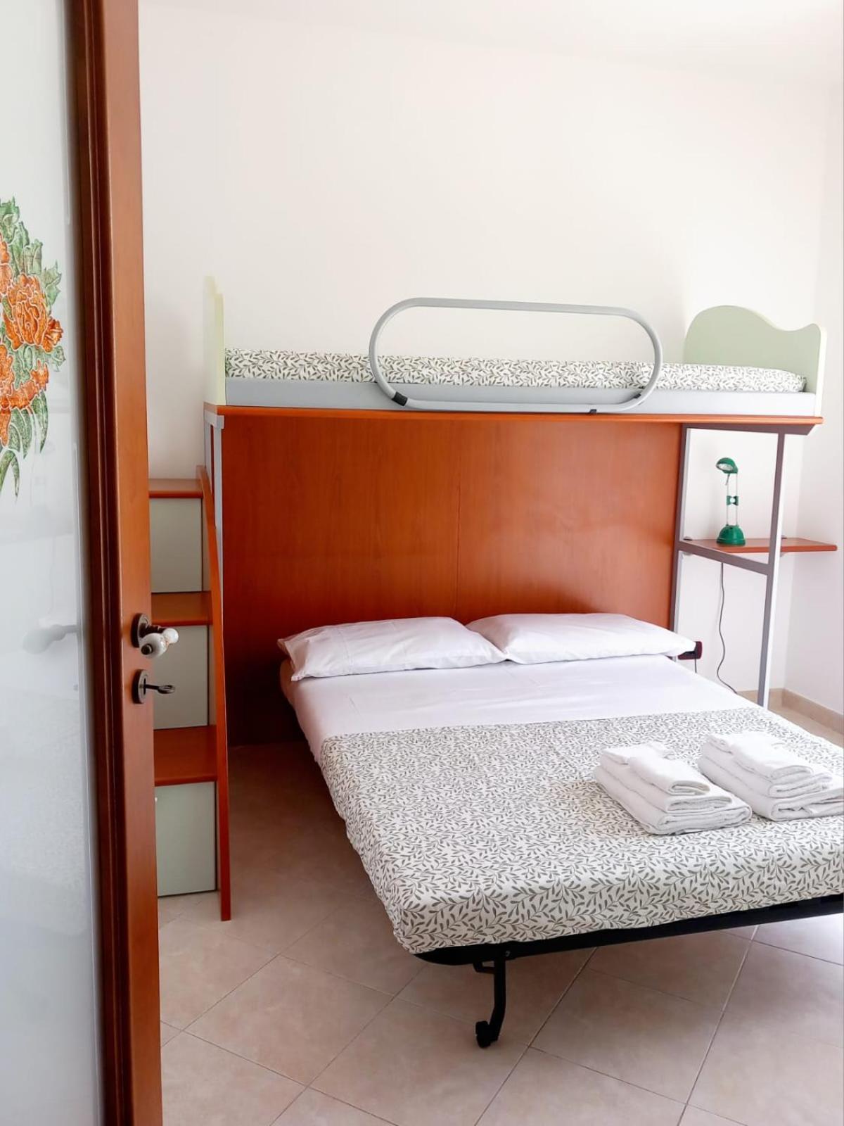 Da Mari -A Due Passi Dal Mare Apartment Доналуката Екстериор снимка