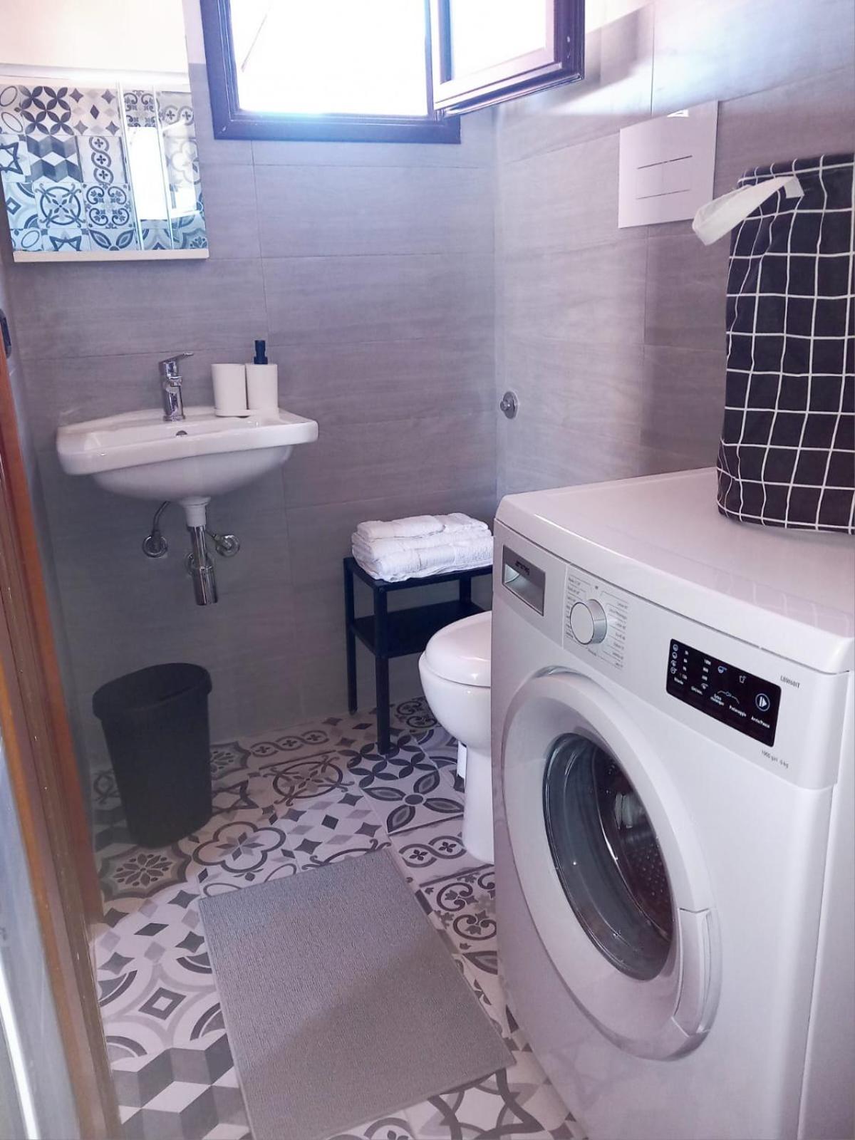 Da Mari -A Due Passi Dal Mare Apartment Доналуката Екстериор снимка